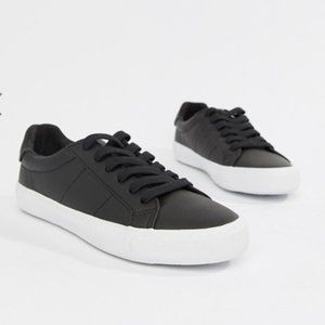 ASOS DESIGN Mens Devlin Lace Up Sneakers - size 8